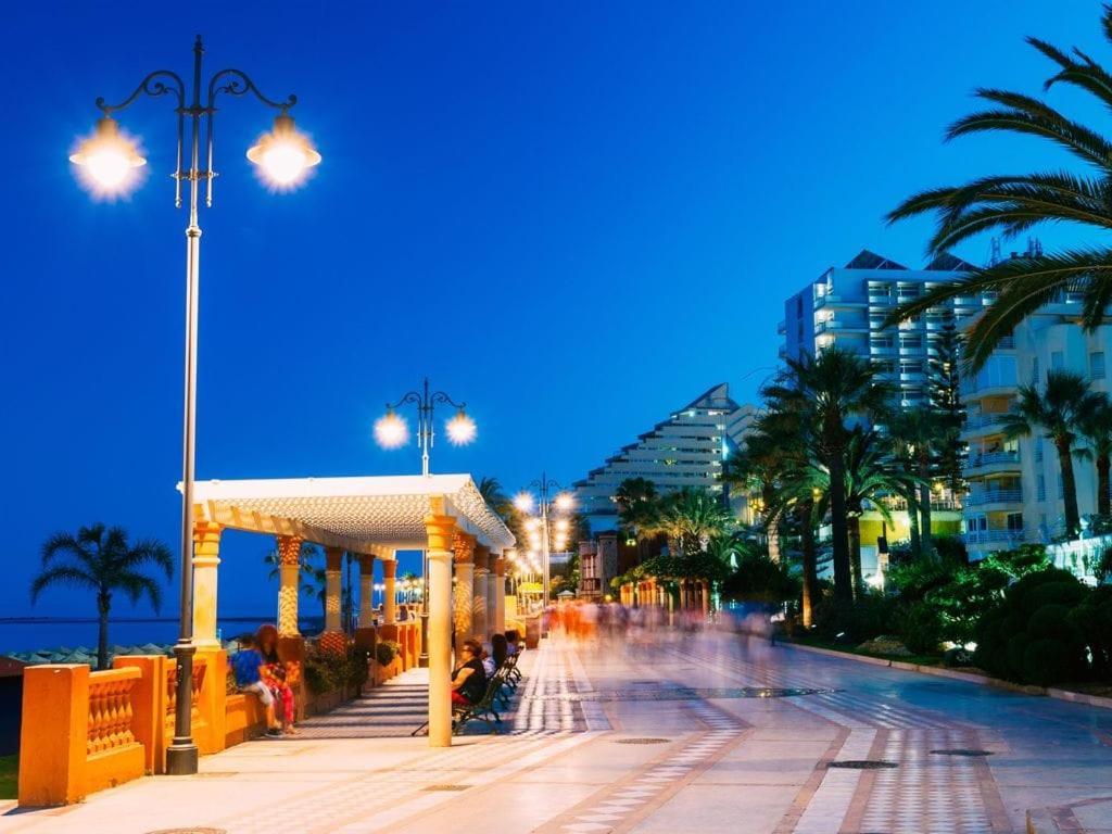 Precioso Apartamento Frente Al Mar Benalmádena Buitenkant foto
